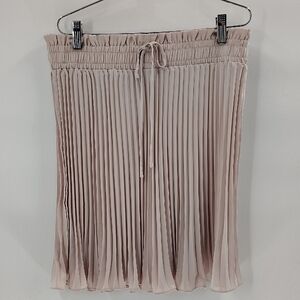 H&M Beige Accordion Skirt Size 8 Flowy Faux Tie Front Elastic Stretch  Waist